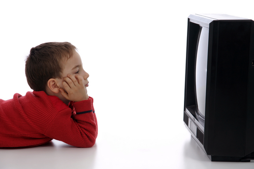 When it comes to a kid's television-viewing habits, the mom's language can matter.
